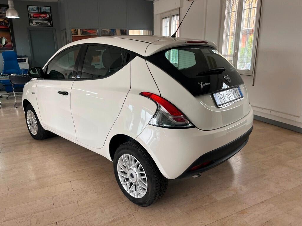 Lancia Ypsilon 0.9 YwinAir Metano Ecochic Elefantino 85 Cv 5p