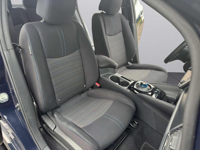 NISSAN Leaf ACENTA 40 KWH-NAVI-SENSORI-RETROCAMERA-POKI KM-