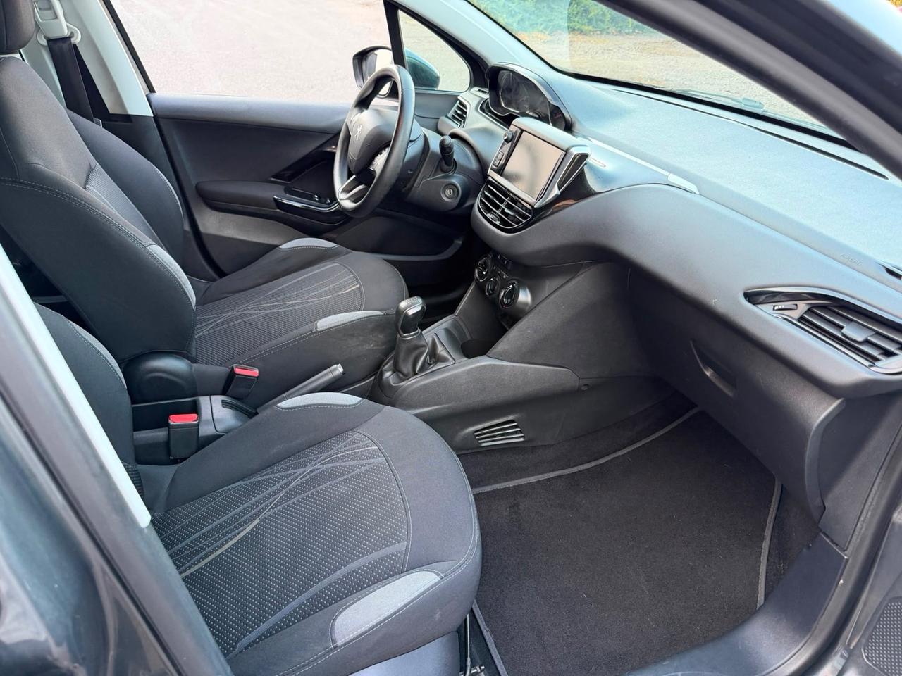 Peugeot 208 PureTech 82 5 porte Allure