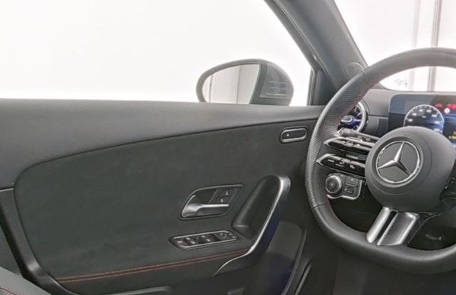MERCEDES-BENZ A 180 Automatic AMG Line Advanced Plus