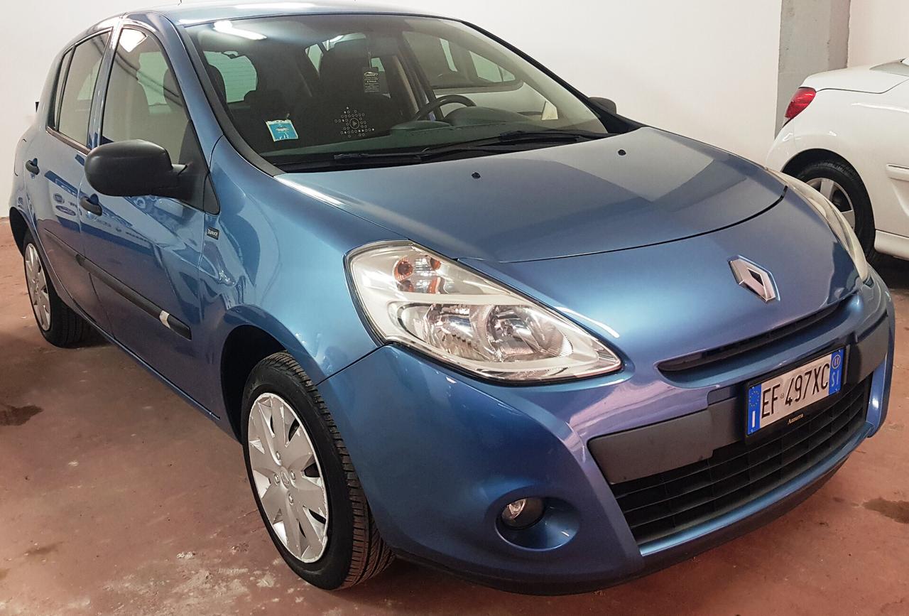 RENAULT CLIO 1.2 16V 5P SOLO 70.000 KM.03/2011