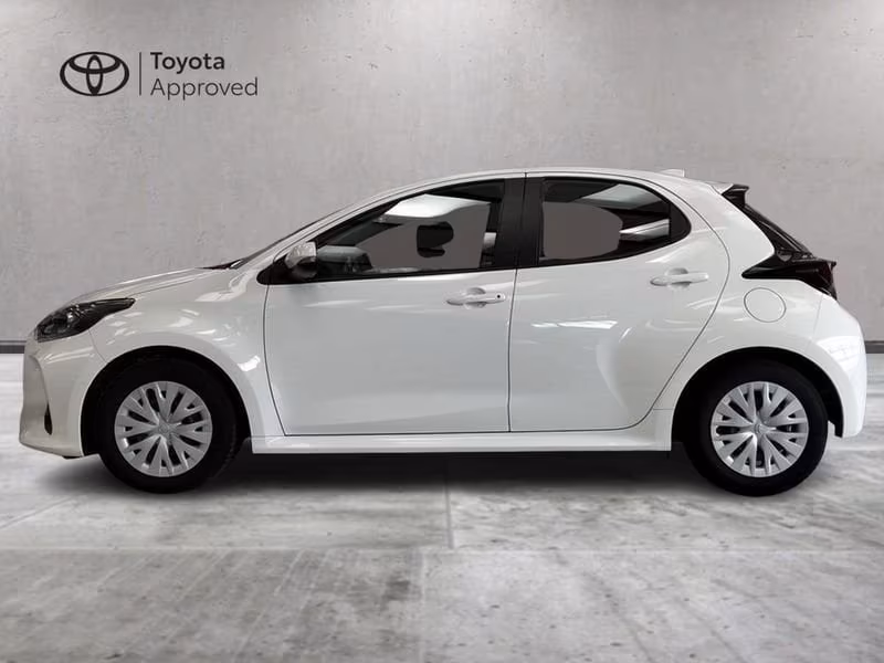 Toyota Yaris Hybrid Active MY22