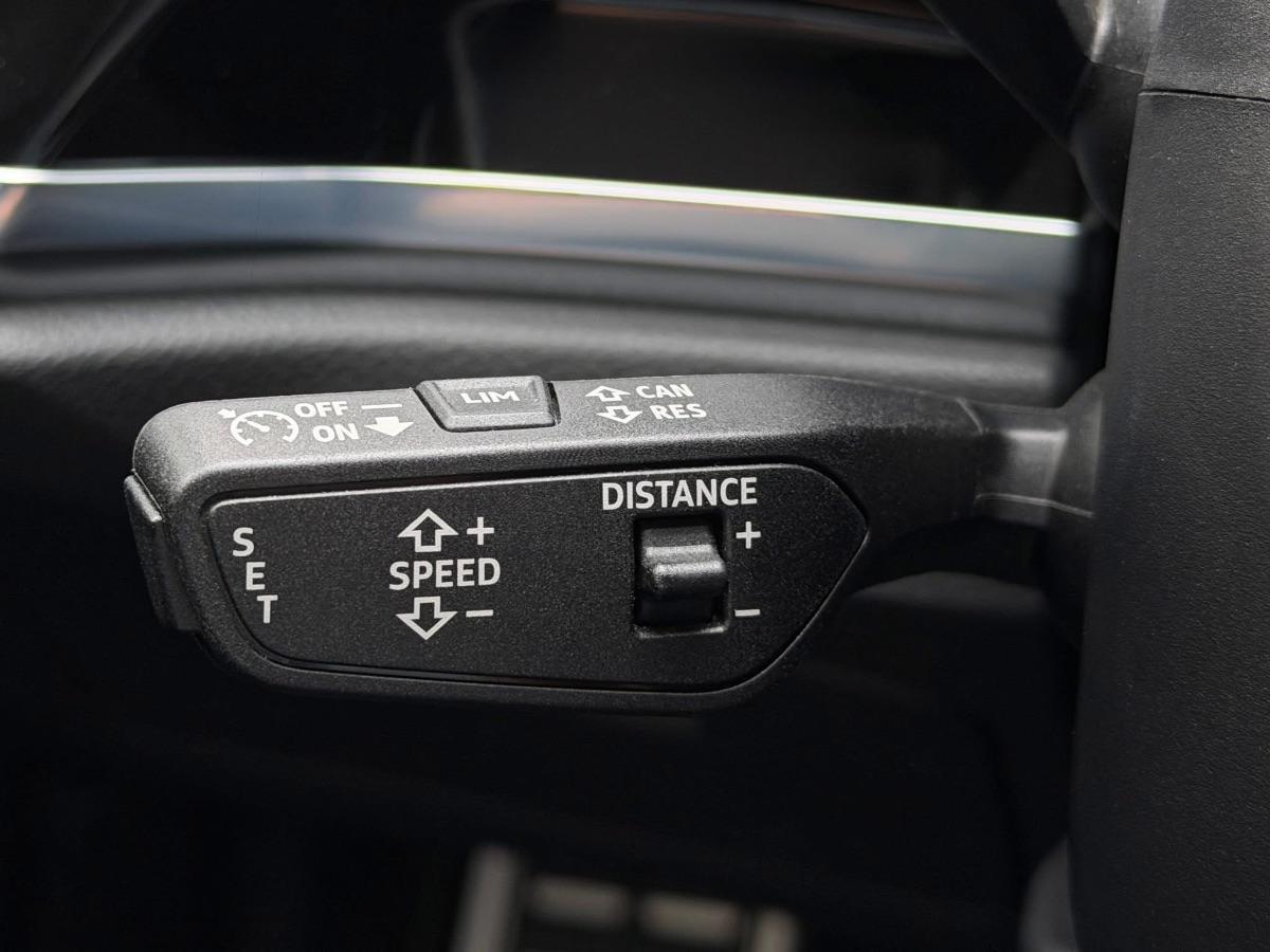 Audi Q3 Sportback 35TDI S-line Identity Black 150CV