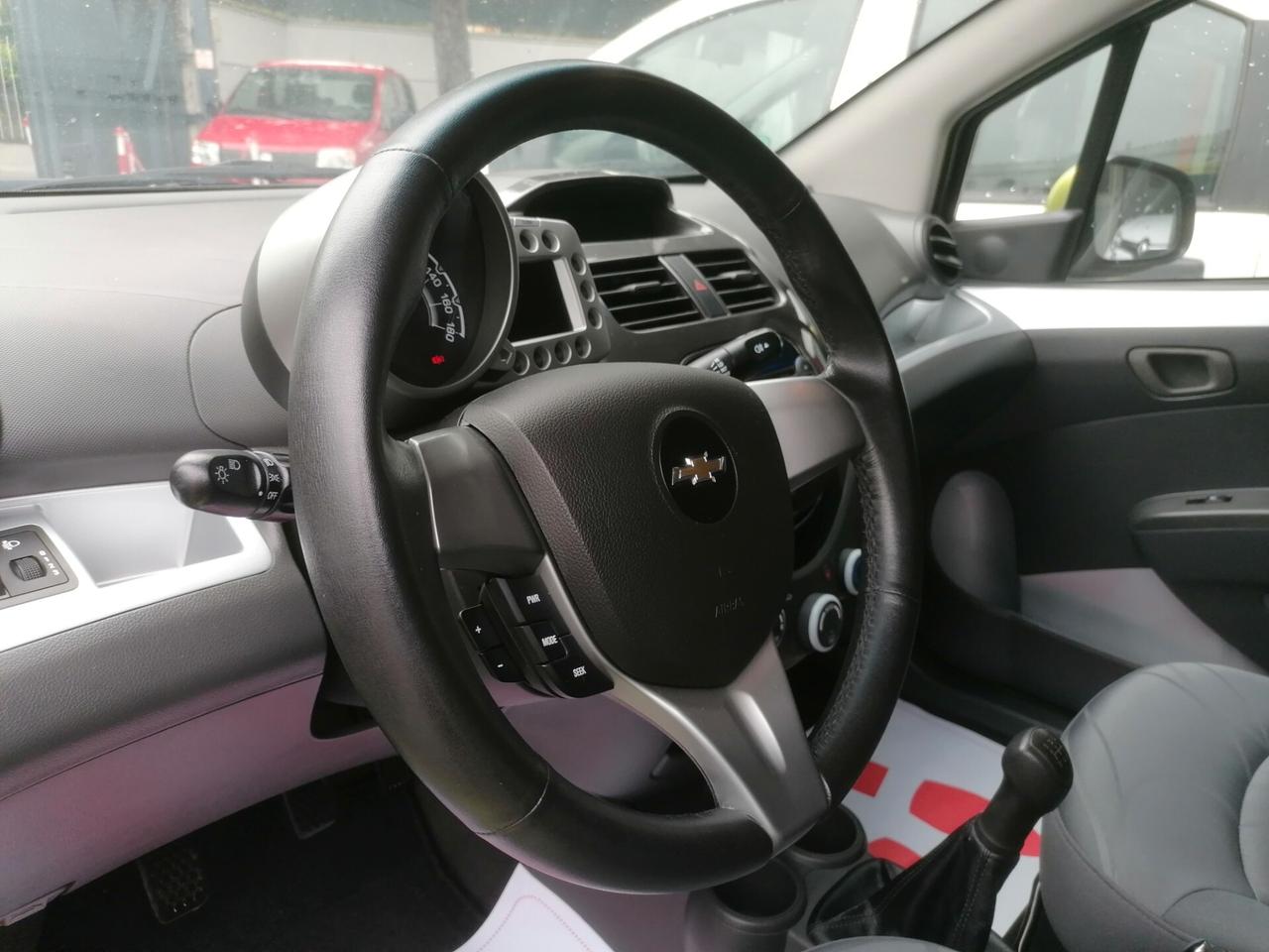 Chevrolet Spark 1.2 LT