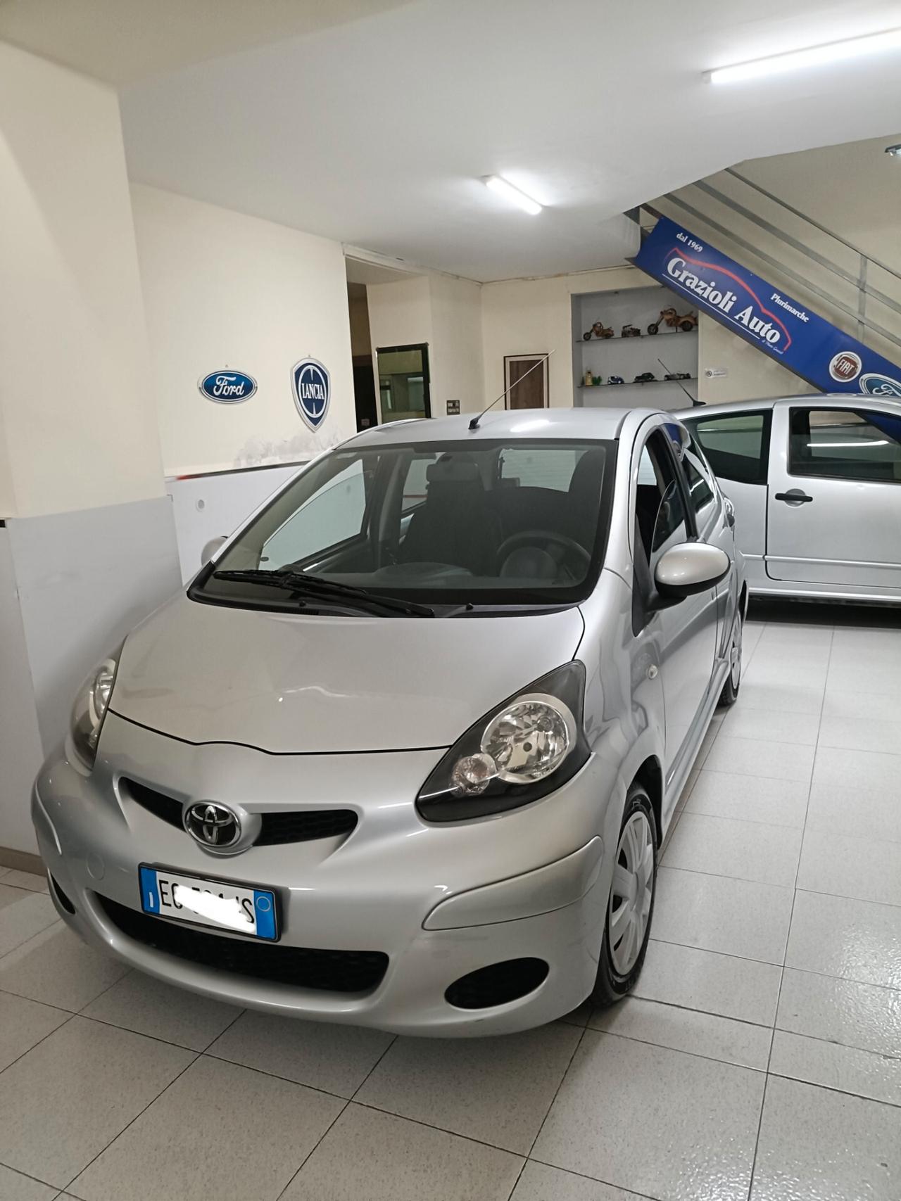 Toyota Aygo 1.0 12V VVT-i 5 porte Now
