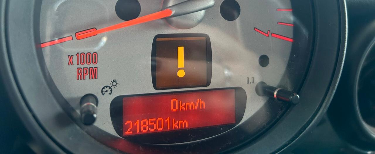 Mini Cooper D Cabrio 1.6 X NEO 2010