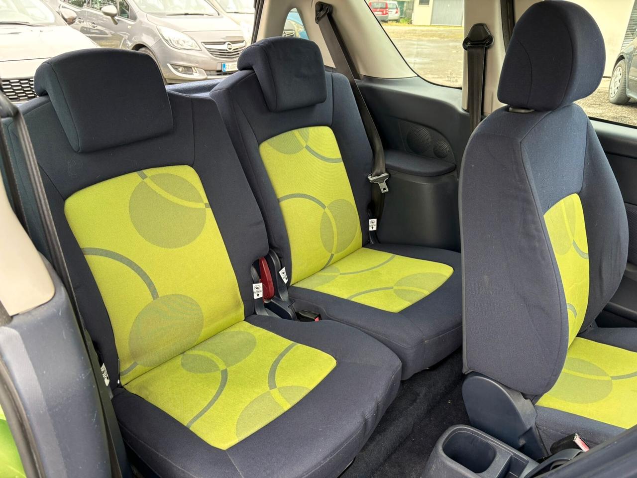 Peugeot 1007 1.4 HDi Sporty