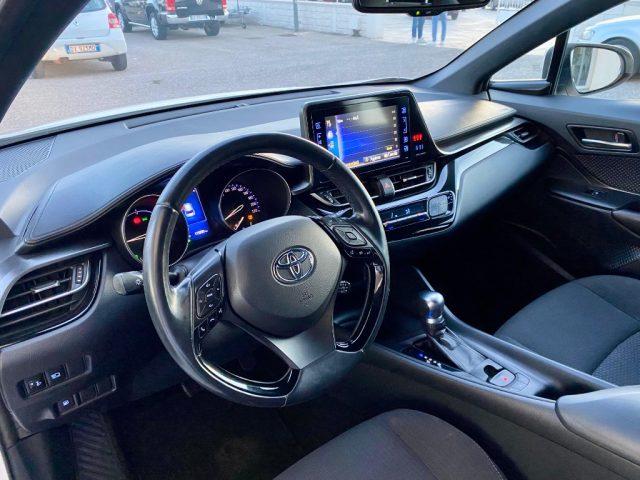 TOYOTA C-HR 1.8 Hybrid E-CVT Active