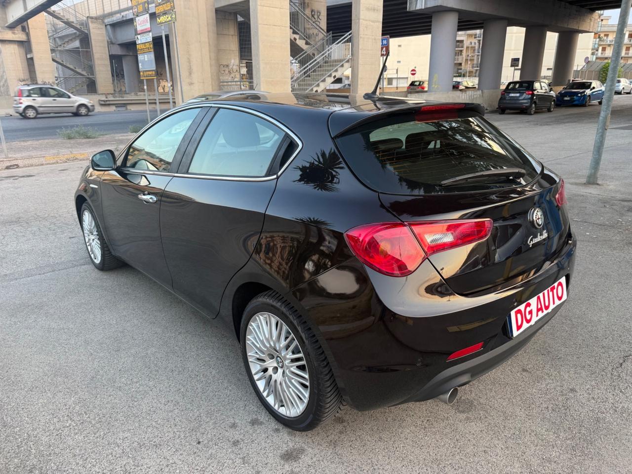 Alfa Romeo Giulietta 1.6 JTDm-2 120 CV Exclusive