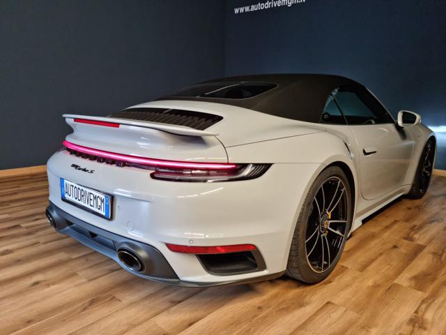 PORSCHE 911 Turbo S Cabriolet 650 cv