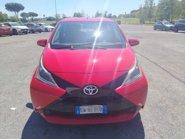 Toyota Aygo 1.0 VVT-i 69 CV 5 porte x-play