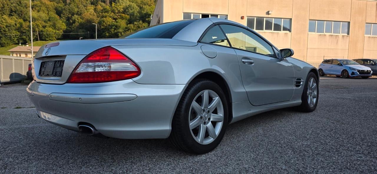 Mercedes-Benz SL350 Roadster