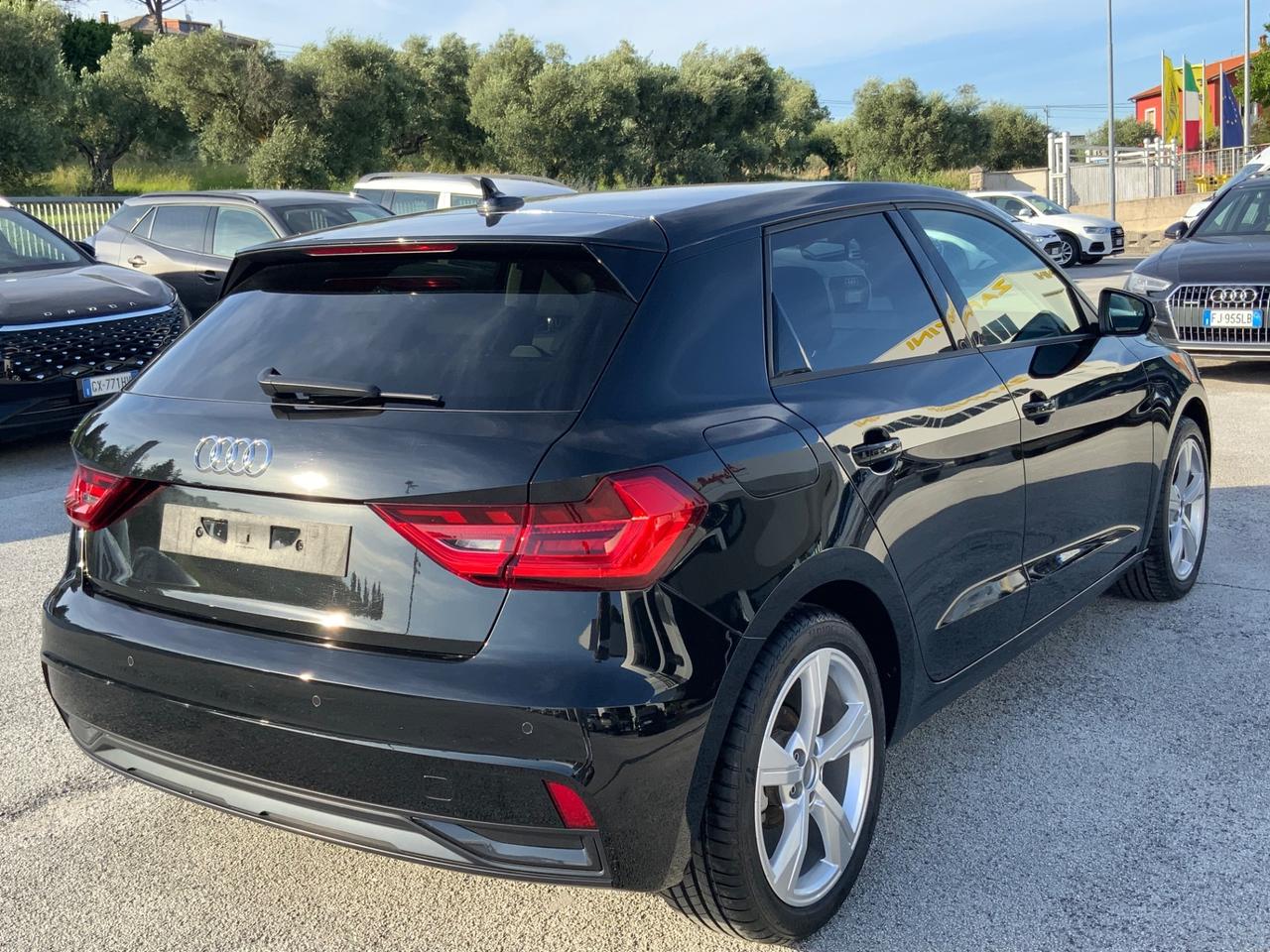 Audi A1 SPB 30 TFSI S tronic Identity Black