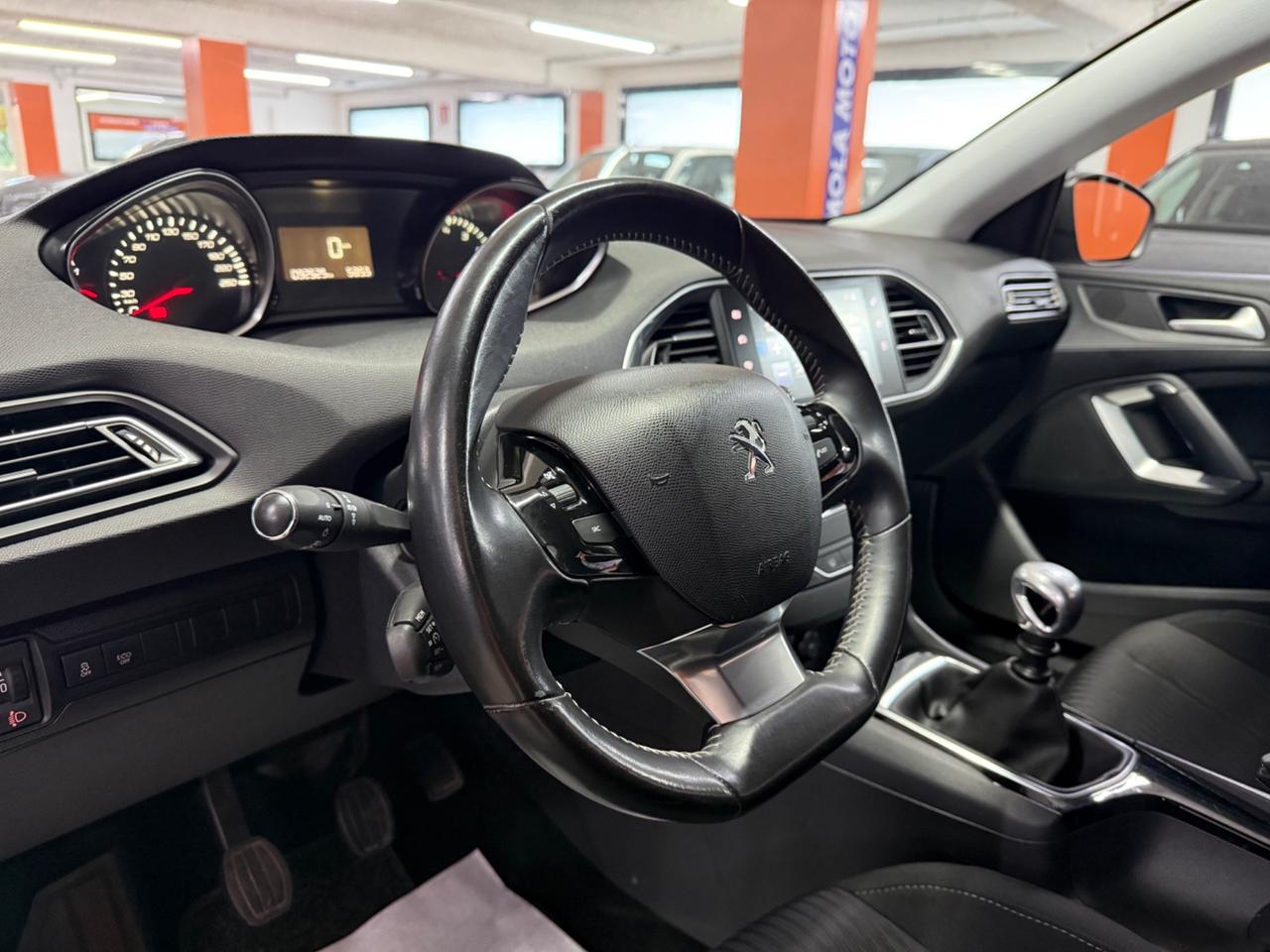 Peugeot 308 PureTech Turbo 130 S&S SW Allure