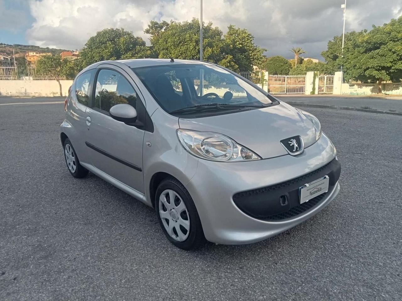 Peugeot 107 1.4 HDi 3p. Plaisir