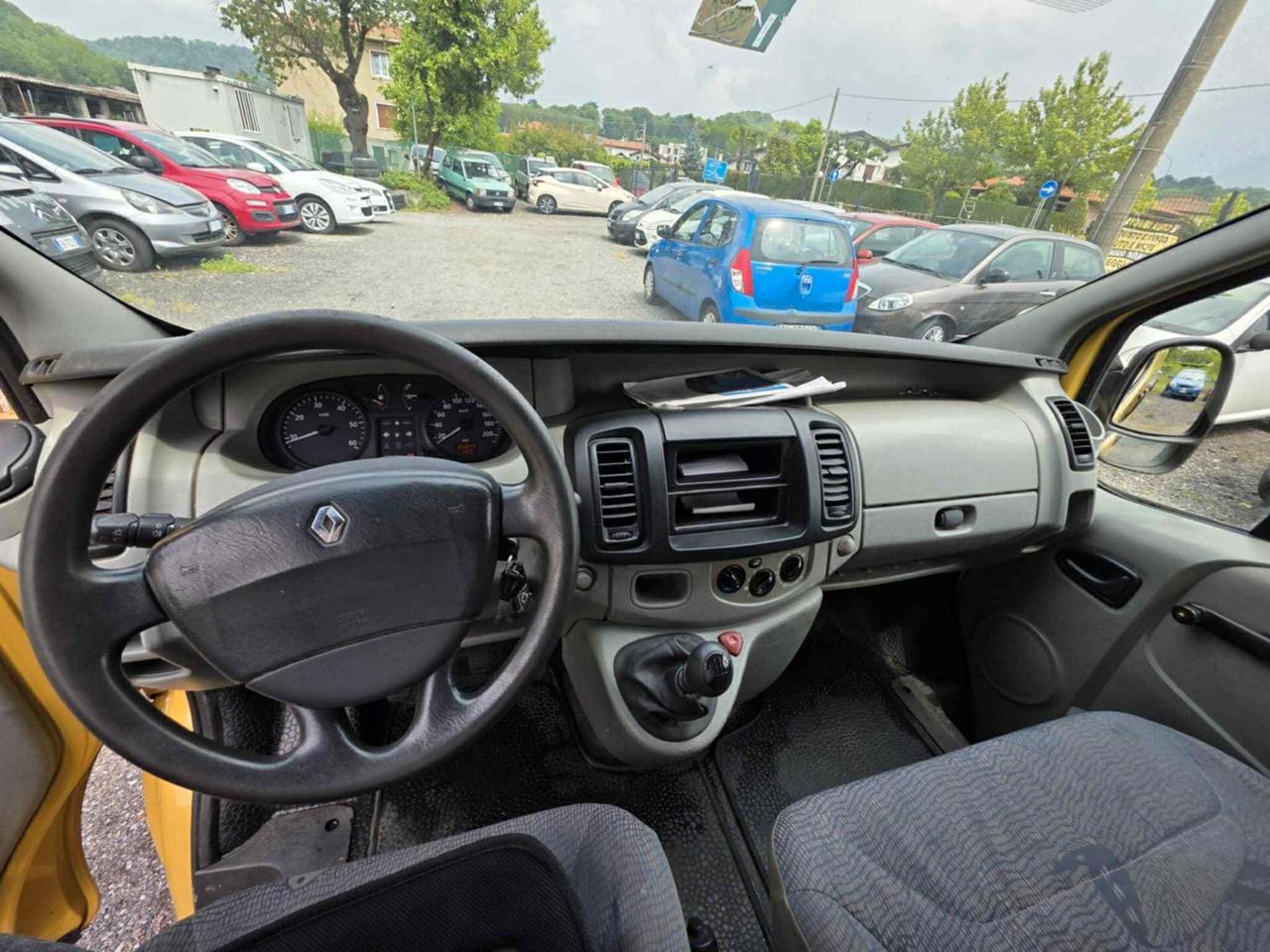 Renault traffic