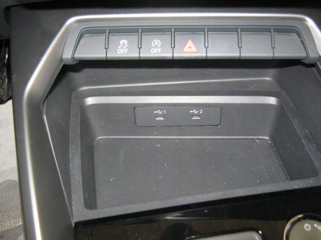 AUDI A3 SPB 30 g-tron S tronic Business