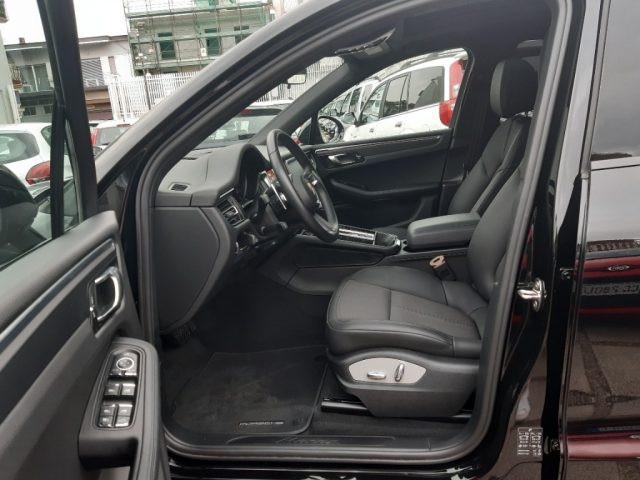 PORSCHE Macan 2.0