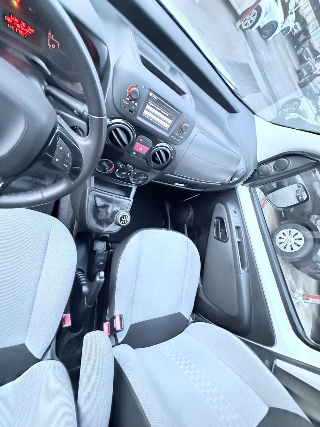 Qubo 1.3 MJT 95 CV Lounge-unipro-rate-E6