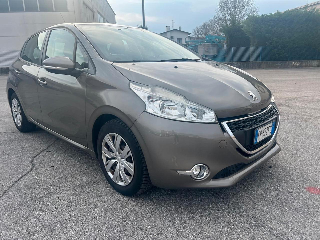 Peugeot 208 1.2 VTi 82 CV 5 porte Allure
