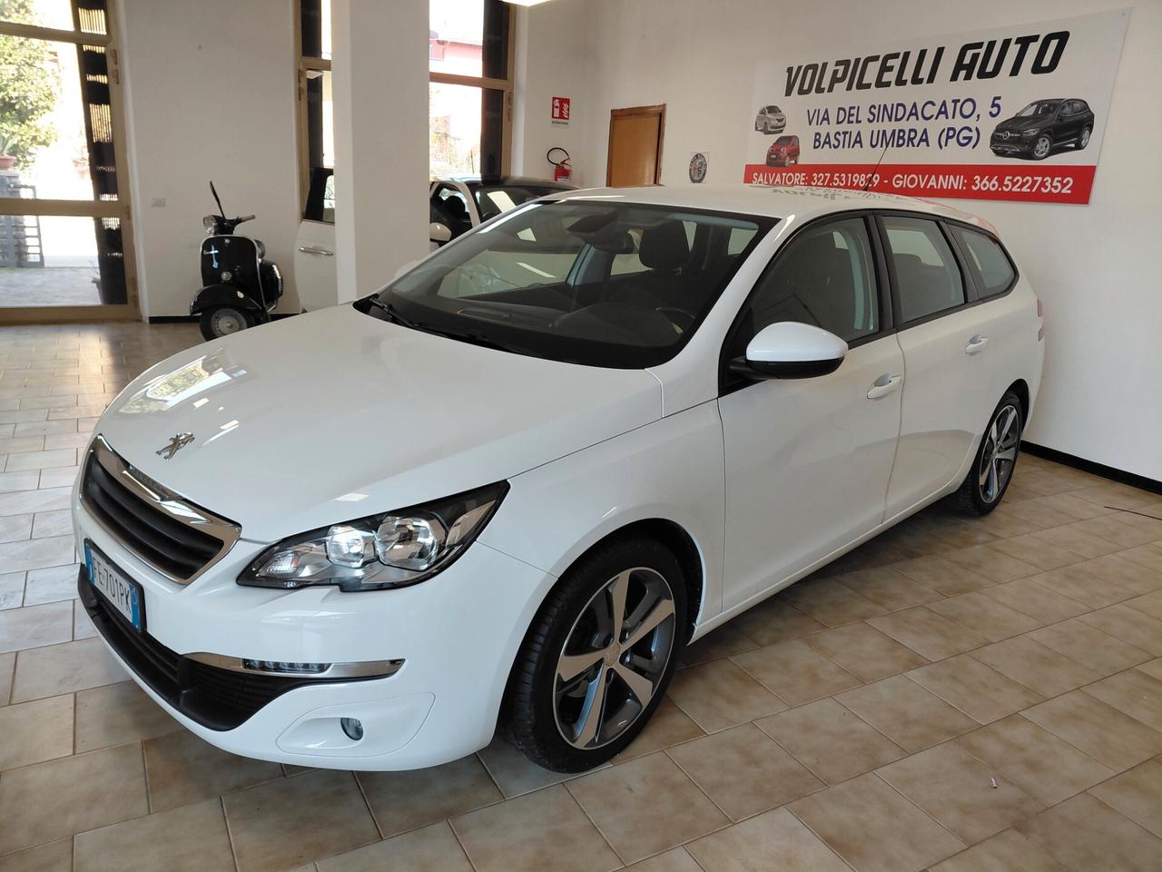 PEUGEOT 3008 ANNO 2016 DS 1.6 ADATTA NEOPATENTATI KM 140 MILA