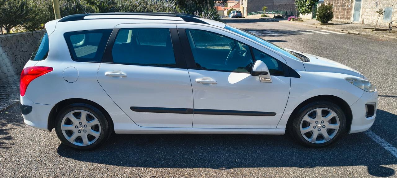 Peugeot 308 1.6 8V e-HDi 115CV Stop&Start SW Business