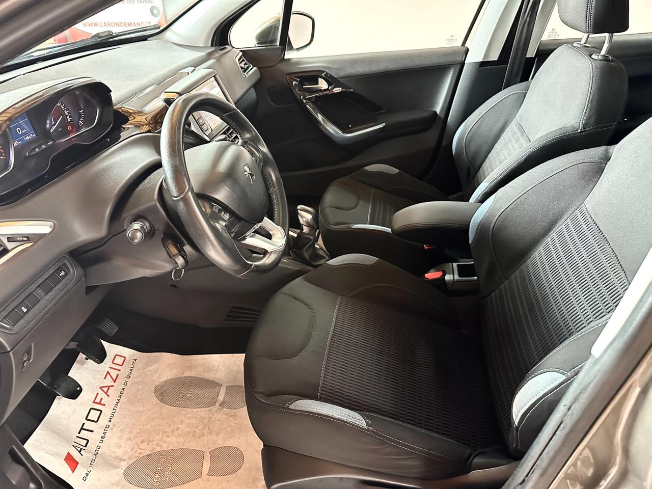 Peugeot 208 1.2 VTi 82 CV 5 porte Allure