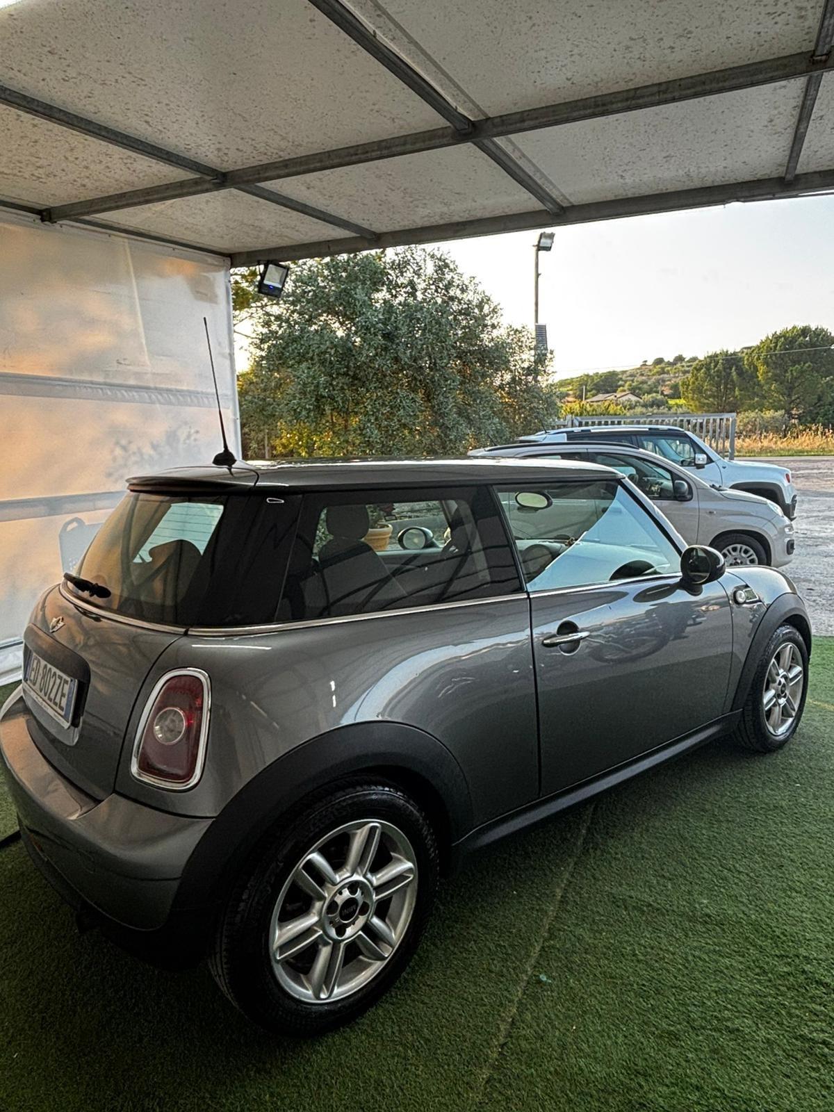 Mini Mini COOPER ONE 3a serie (R56) 1.4 BENZINA 16V Ray75CV