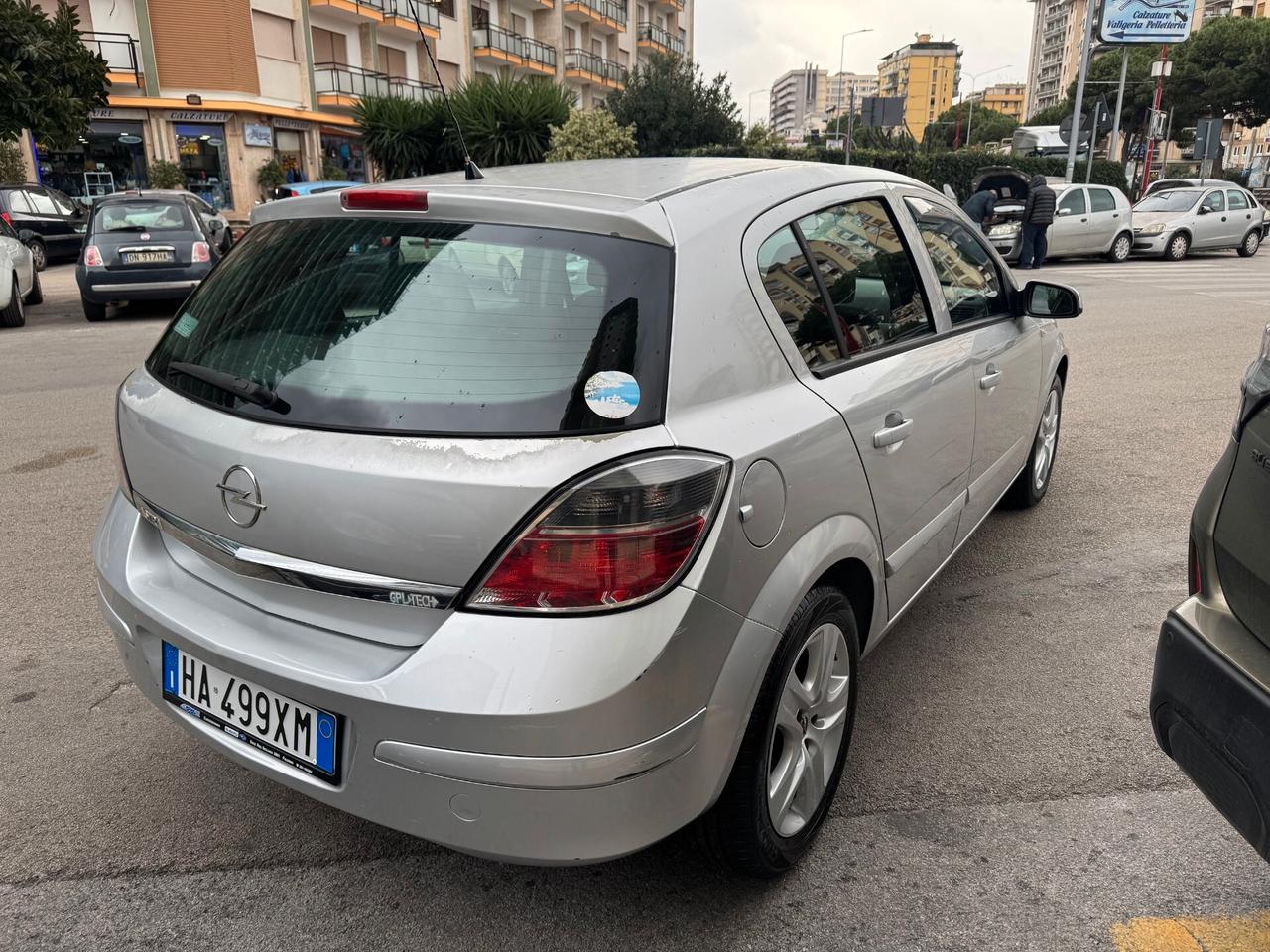 Opel Astra 1.4 16V GPL