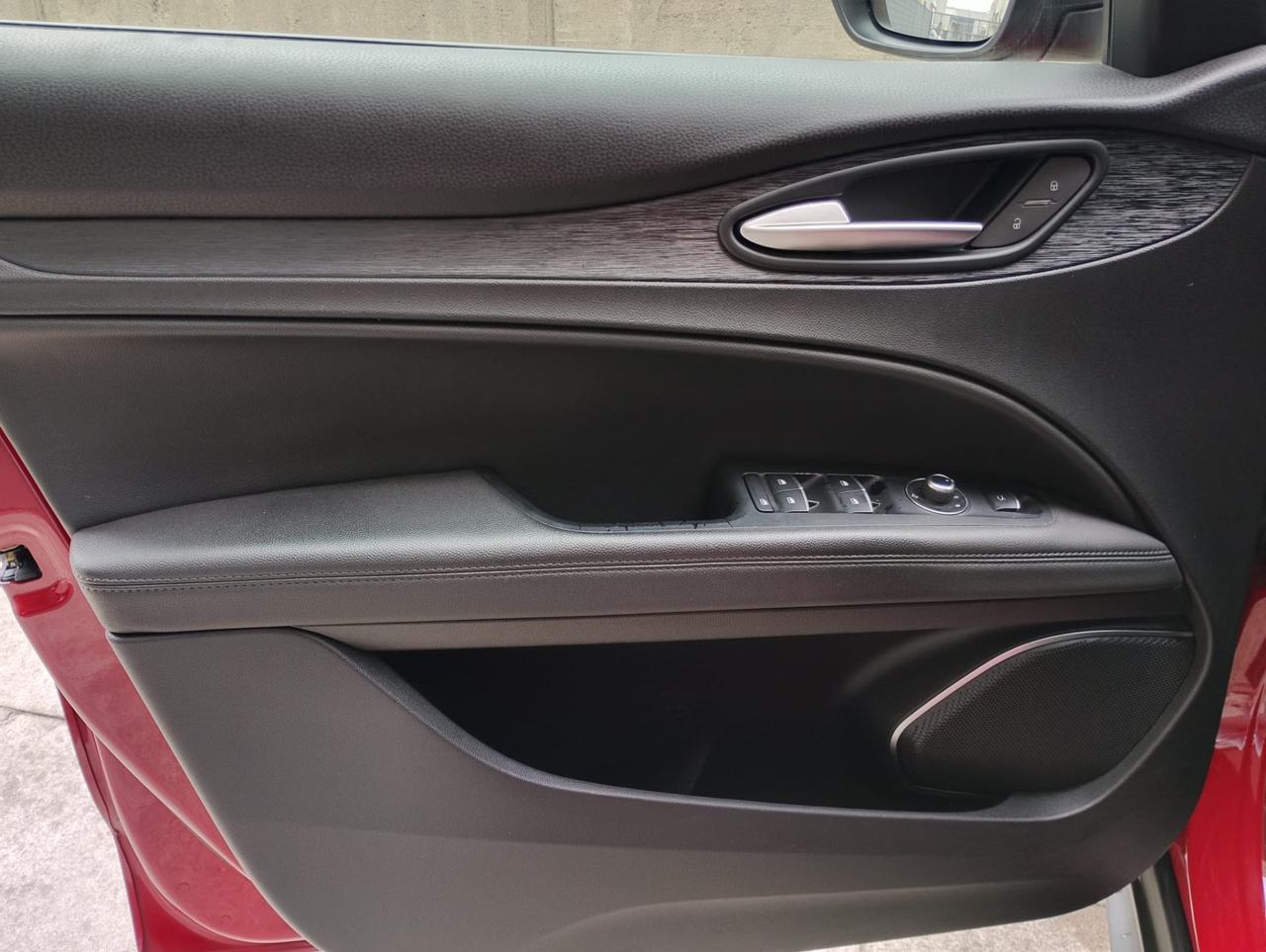 Alfa Romeo Stelvio 2.2 Turbodiesel 160 CV AT8 RWD Super