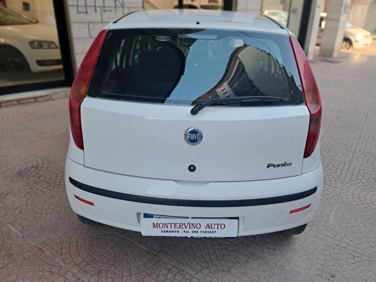 FIAT PUNTO 1.2 5PORTE-NEOPATENTATI-Euro 2690