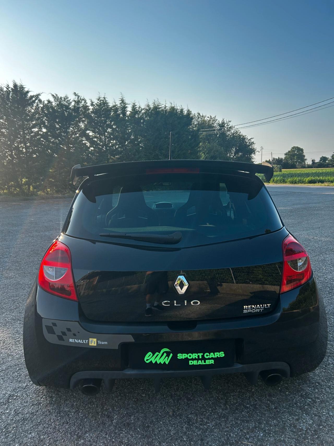 Renault Clio RS F1 Team R27