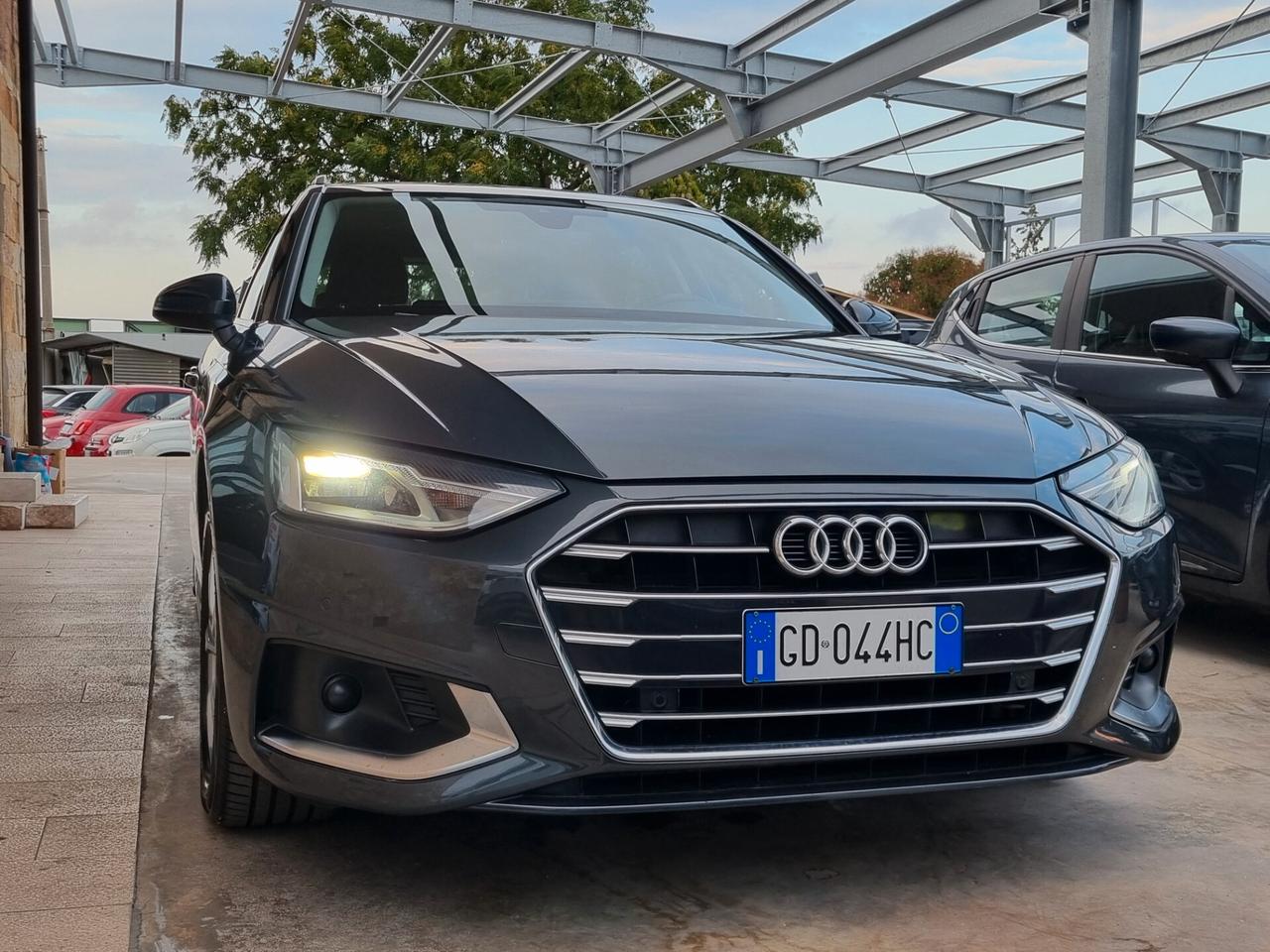 Audi A4 V Avant 40 2.0 tdi mhev 204cv s-tronic