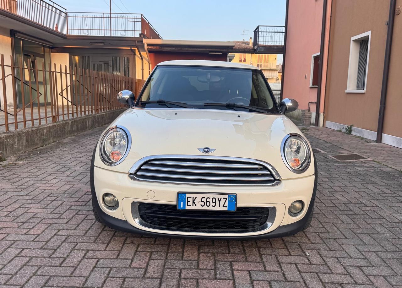 Mini 1.6 16V Cooper D Ok Neopatentati