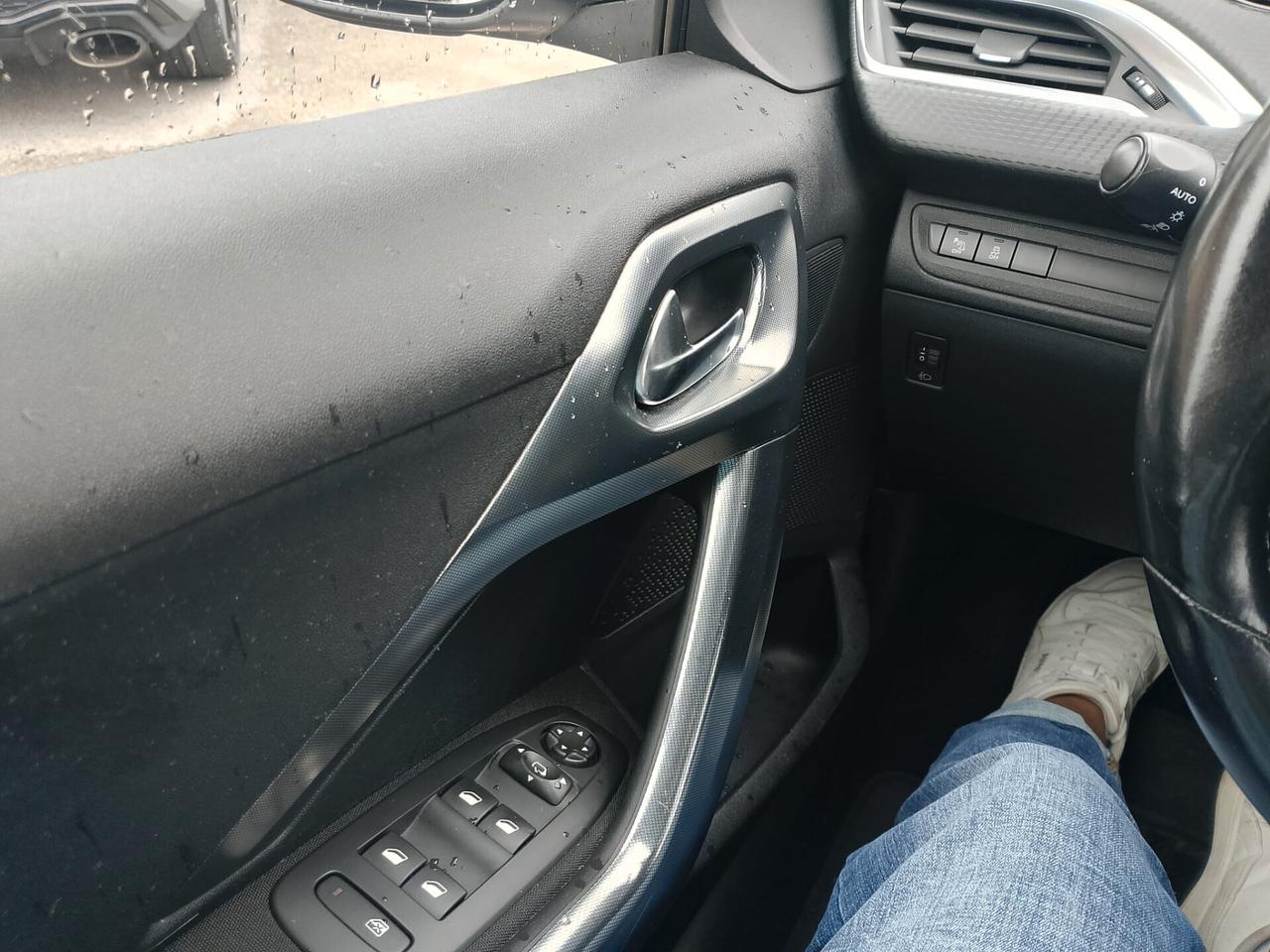 Peugeot 2008 PureTech 82 Allure
