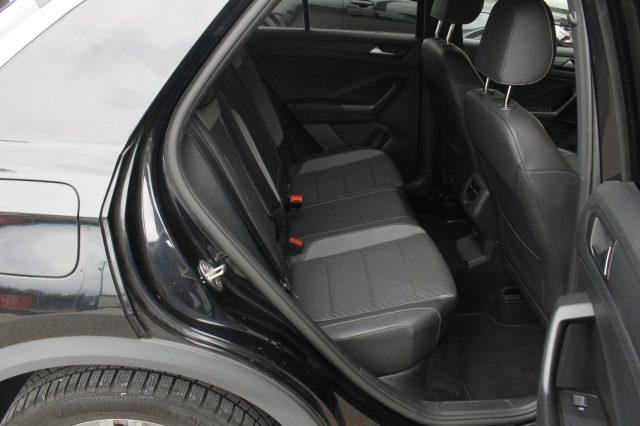VOLKSWAGEN T-Roc 1.5 TSI ACT DSG R-LINE R LINE