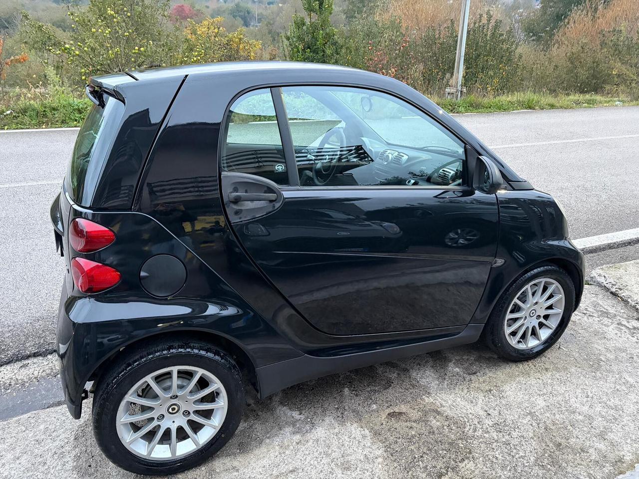 Smart ForTwo 1.0 MHD 71CV coupé pulse