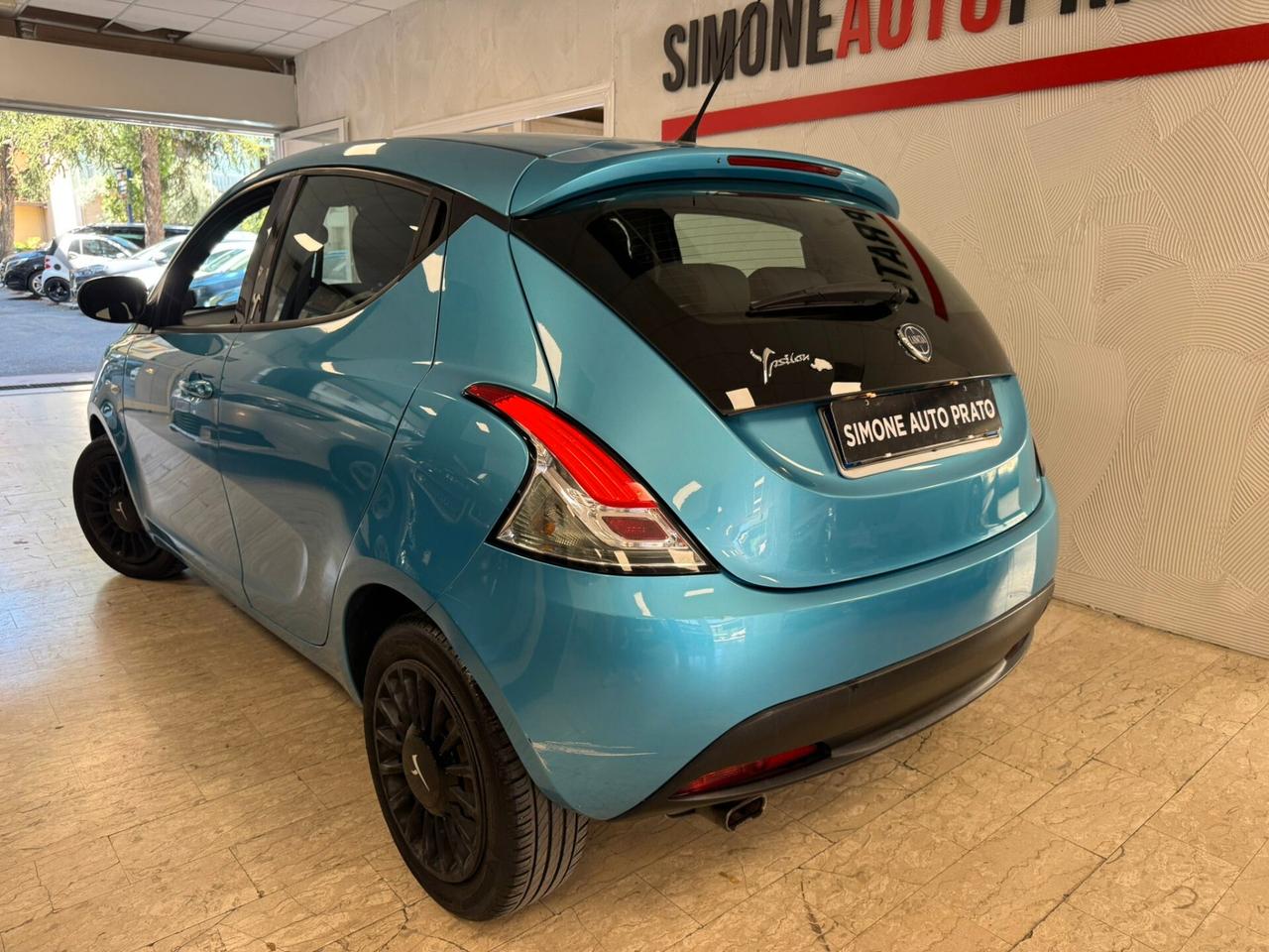 Lancia Ypsilon 1.2 69 CV 5 porte GPL Ecochic Gold -neopatentati