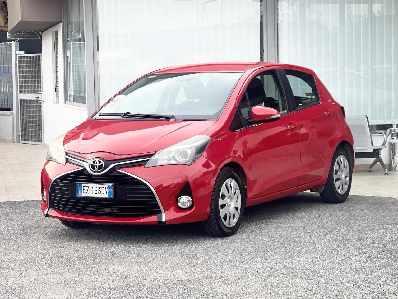 Toyota Yaris 1.0 Benzina 69CV E6 Neo - 2015