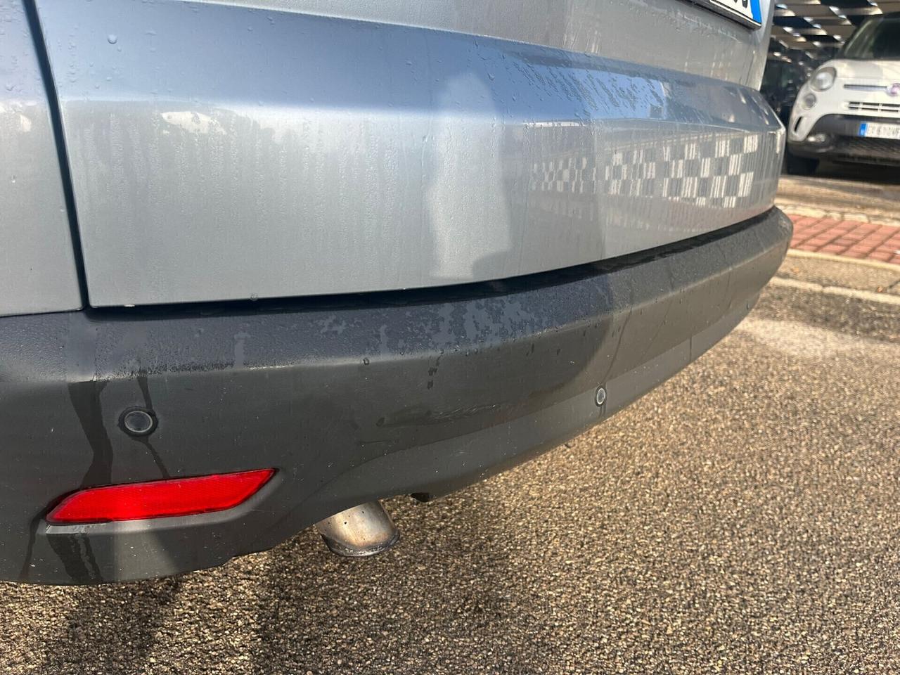 Ford S-Max 2.0 TDCi 140CV Titanium Unipro