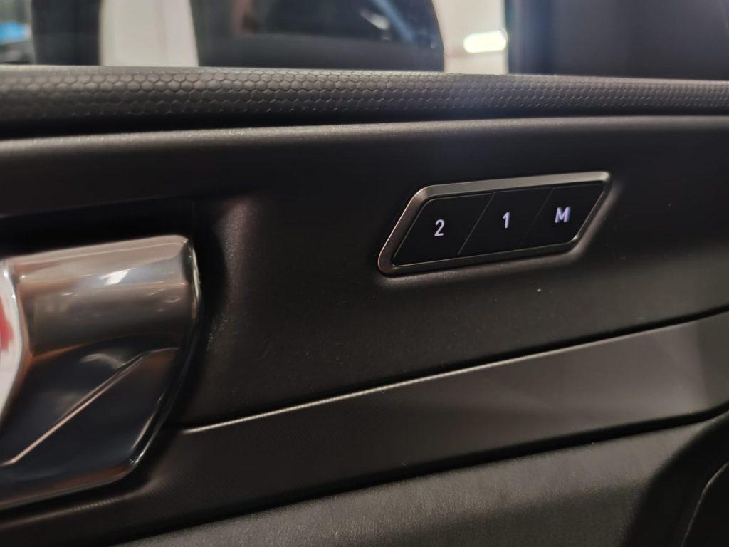 Lynk & Co 01 1.5 td phev auto