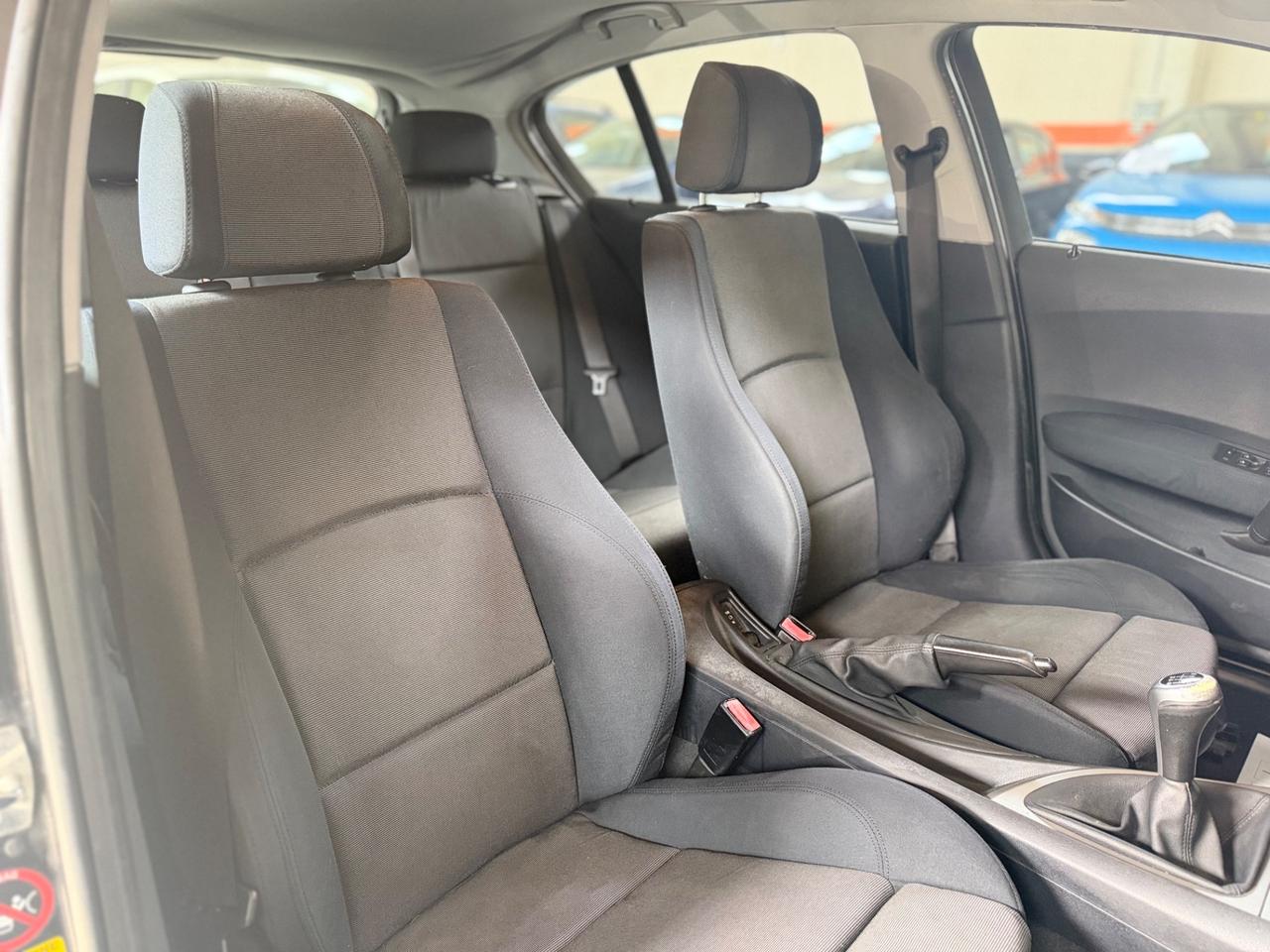 Bmw 118 118d cat 5 porte Attiva NEOPATENTATI