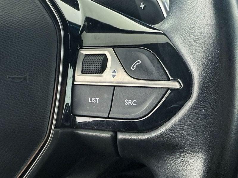 Peugeot 3008 3008 Hybrid4 300 e-EAT8 Allure Pack