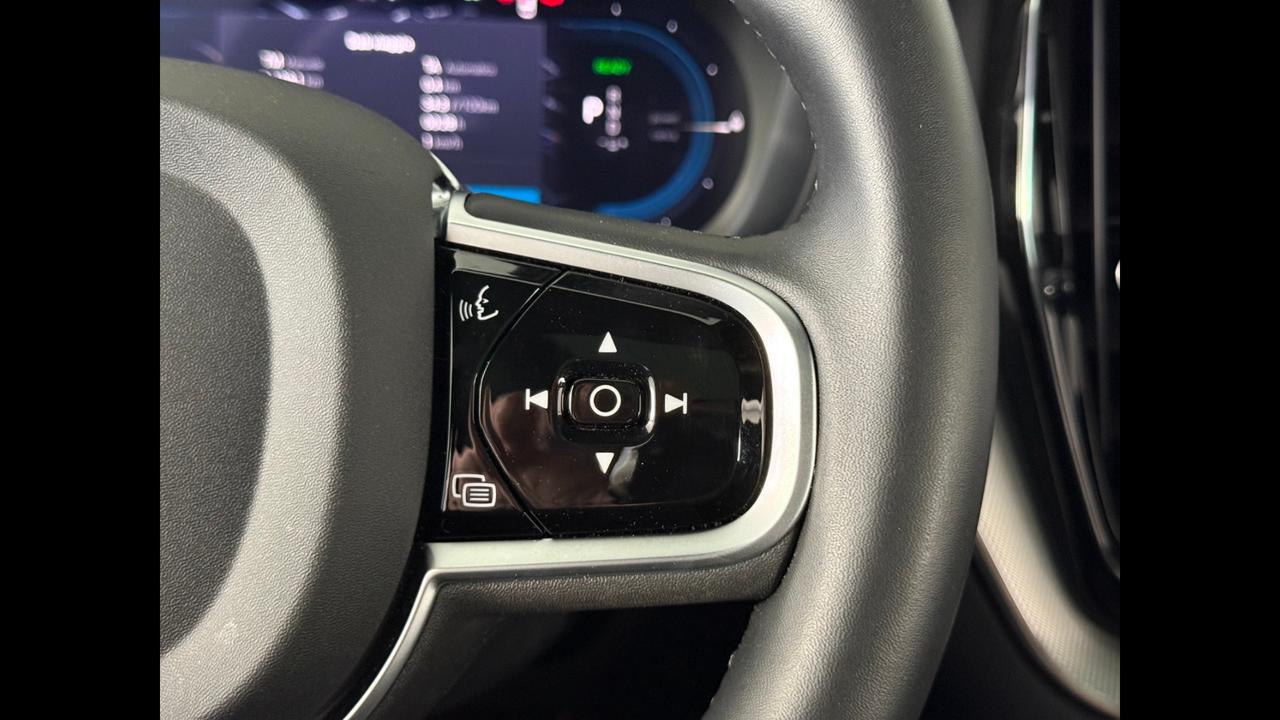 VOLVO XC60 II 2022 - XC60 2.0 t6 phev Plus Dark awd auto