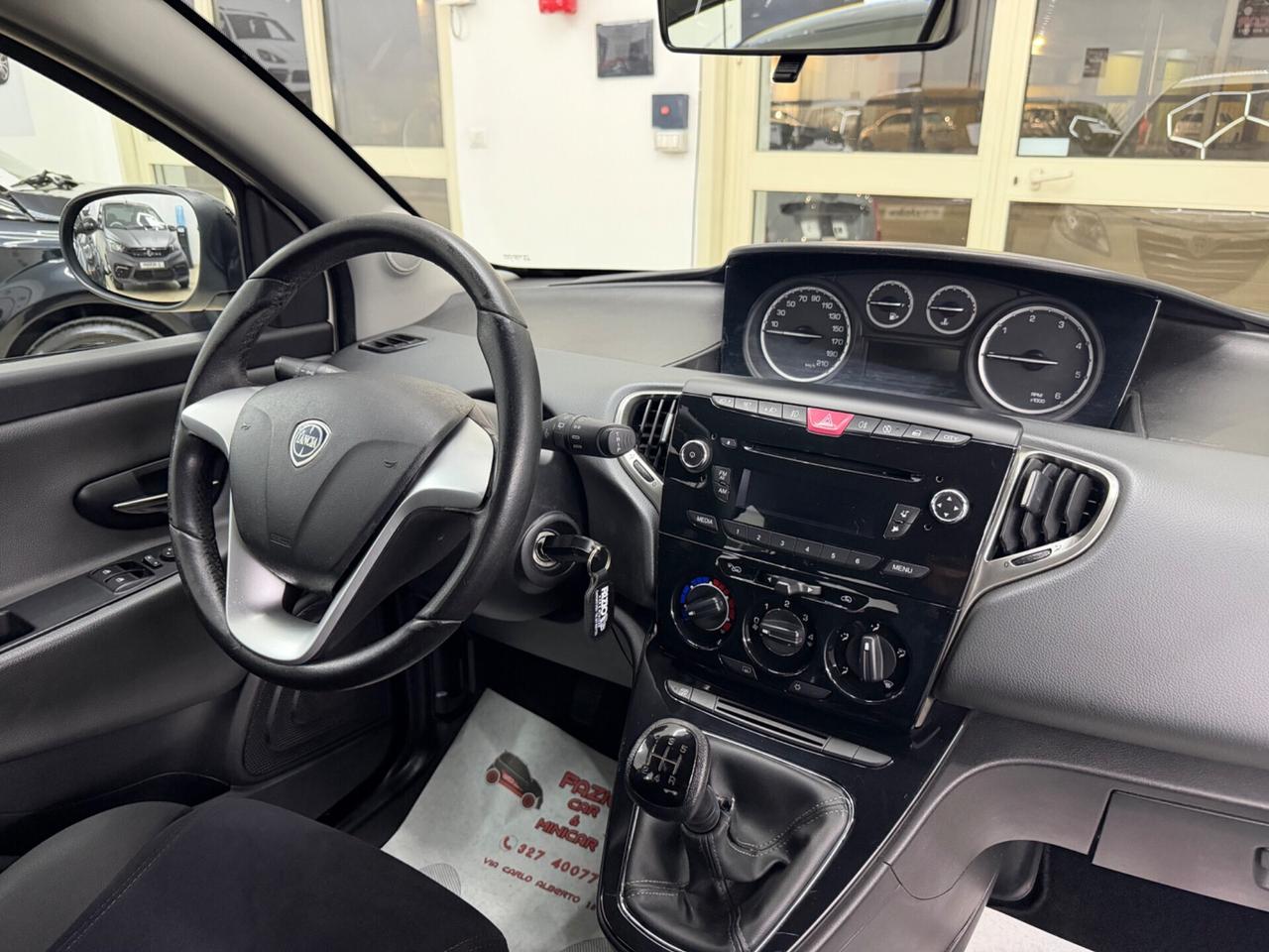 Lancia Ypsilon 1.3 MJT 95Cv
