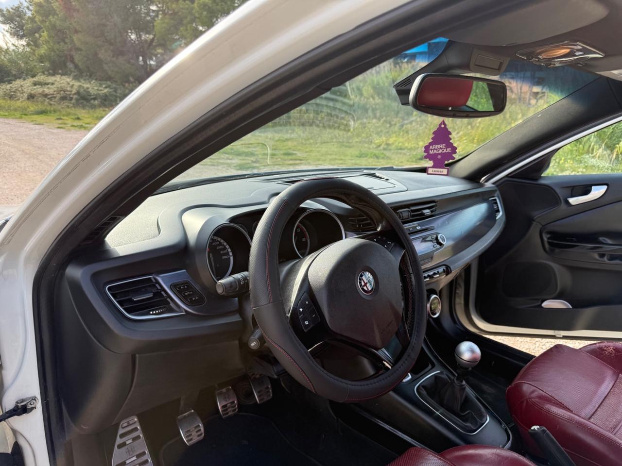 Alfa Romeo Giulietta 1.6 JTDm-2 105 CV Distinctive
