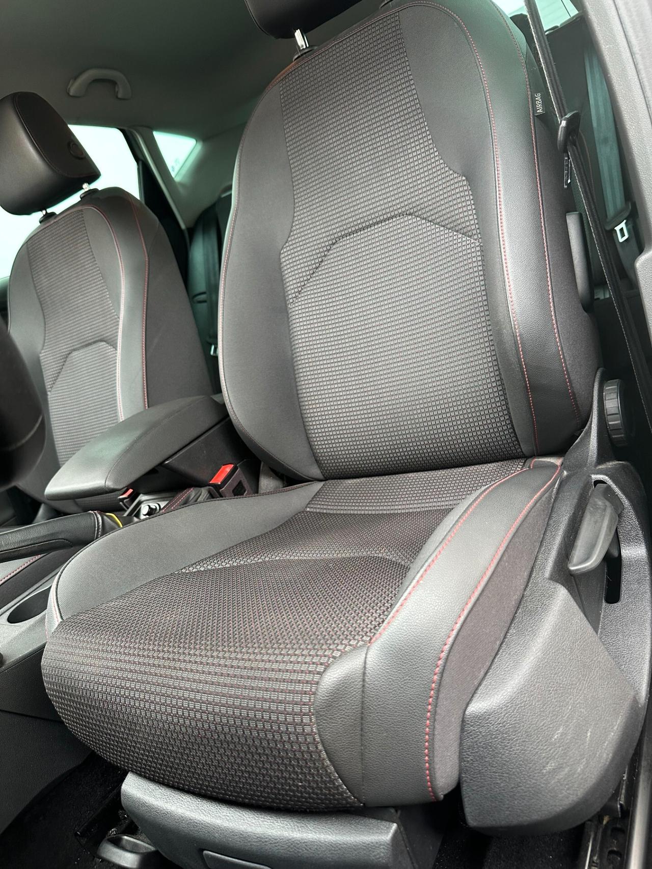 Seat Leon 1.4 Turbo, Euro 5B, tenuta e usata da amatore, garantita e certificata