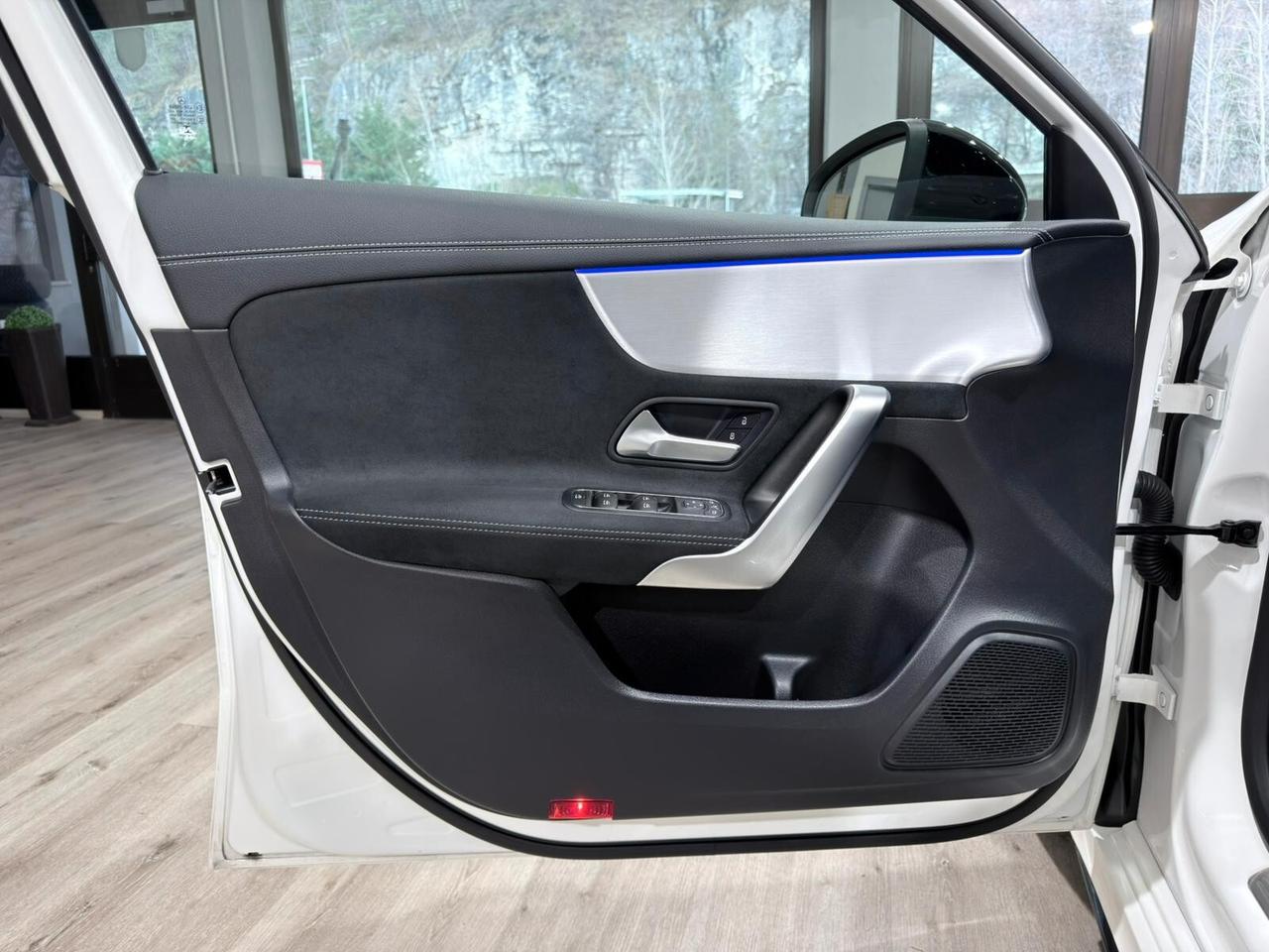 MERCEDES A200 D AUTO PREMIUM AMG LINE 2.0 150CV