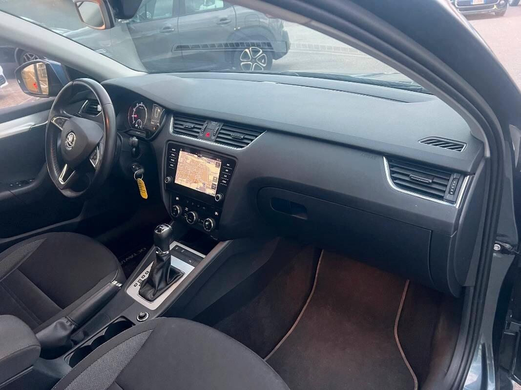 Skoda Octavia Wagon 1.5 g-tec Executive 130cv dsg