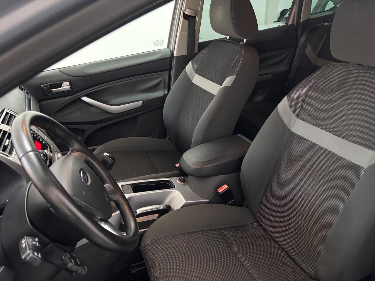 Ford Kuga 2.0 TDCI 163 CV 4WD Titanium